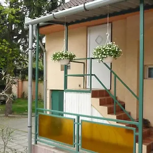 Jade Panzio Maison d'hôtes